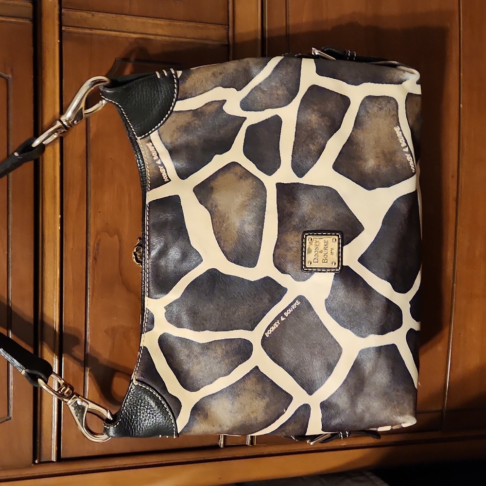 Dooney & Bourrke Giraffe print tote bag